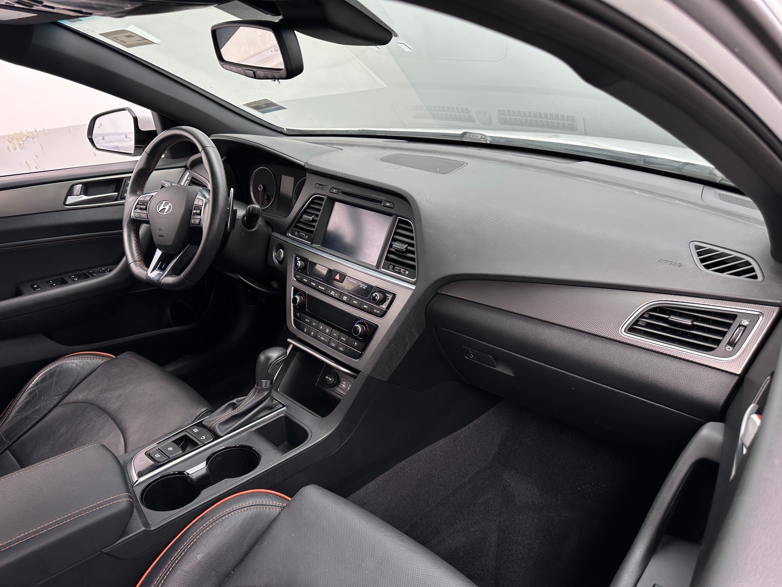 Thumbnail: 2015 Hyundai Sonata - 2
