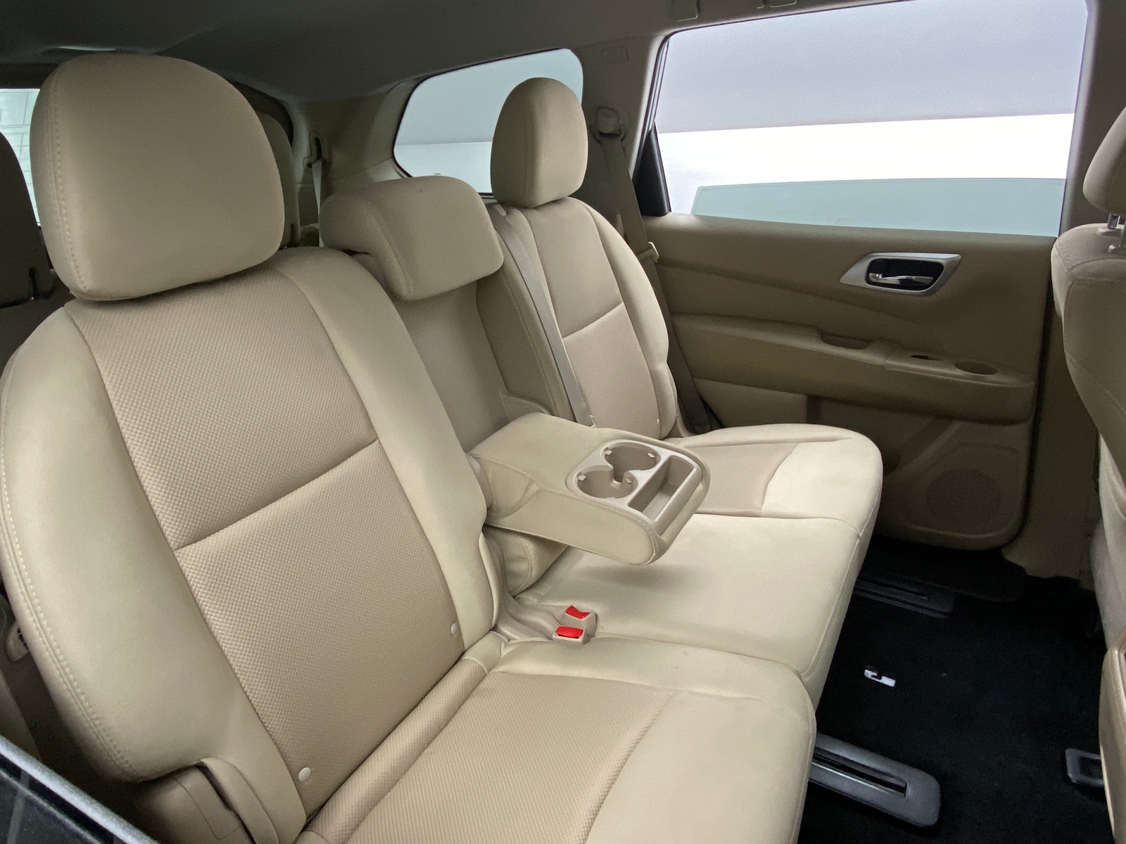 Thumbnail: 2017 Nissan Pathfinder - 6