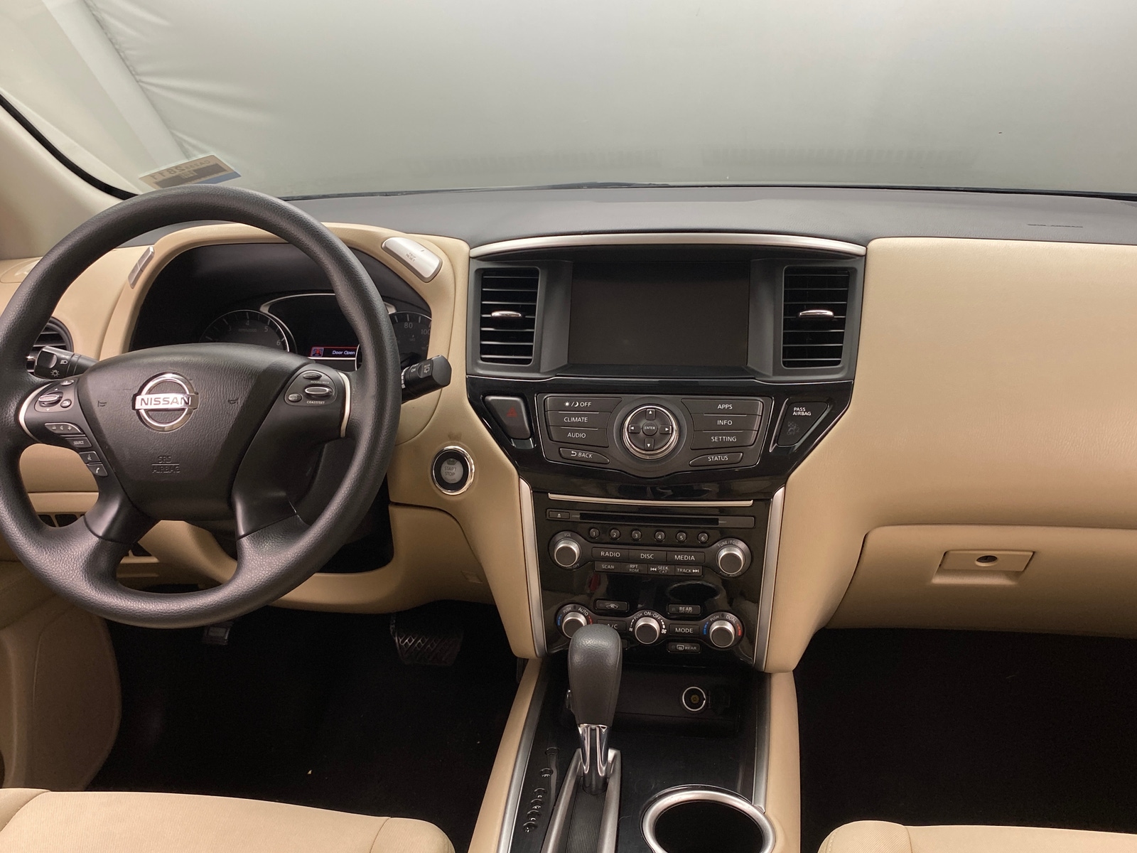Thumbnail: 2017 Nissan Pathfinder - 3