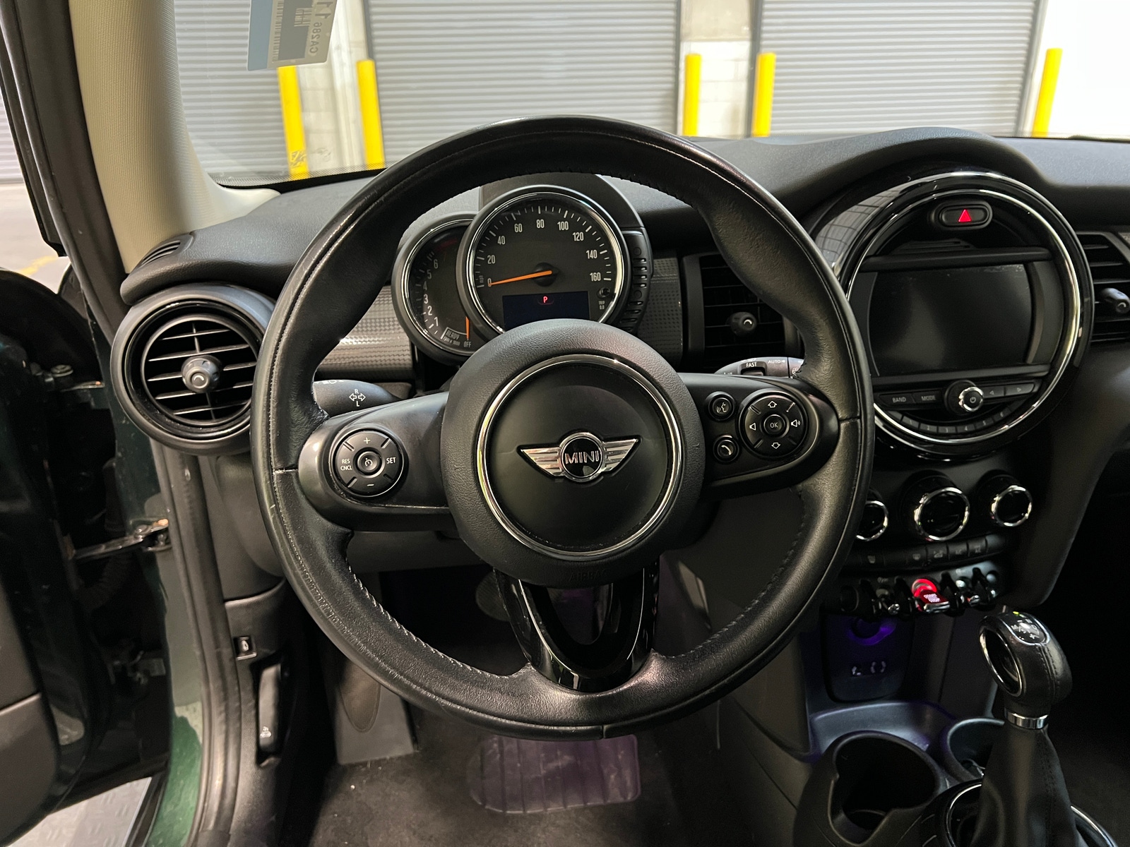 Thumbnail: 2016 MINI Cooper Hardtop - 4