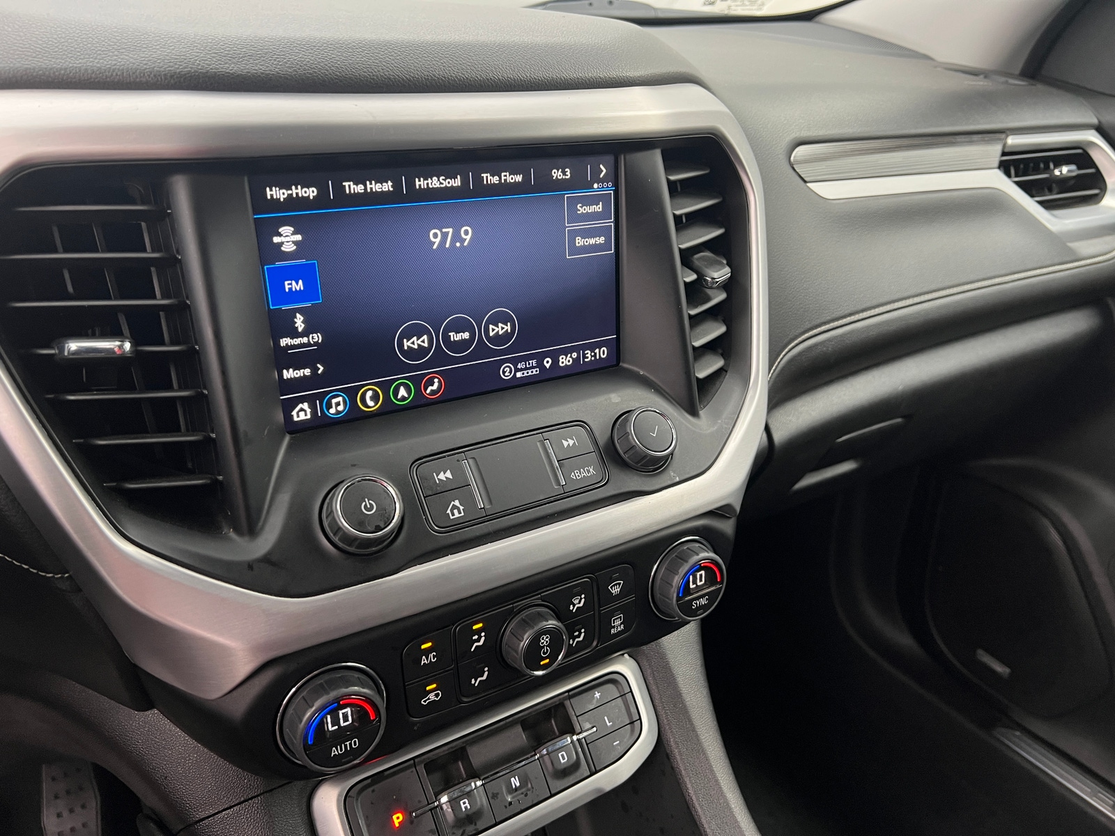 Thumbnail: 2023 GMC Acadia - 3