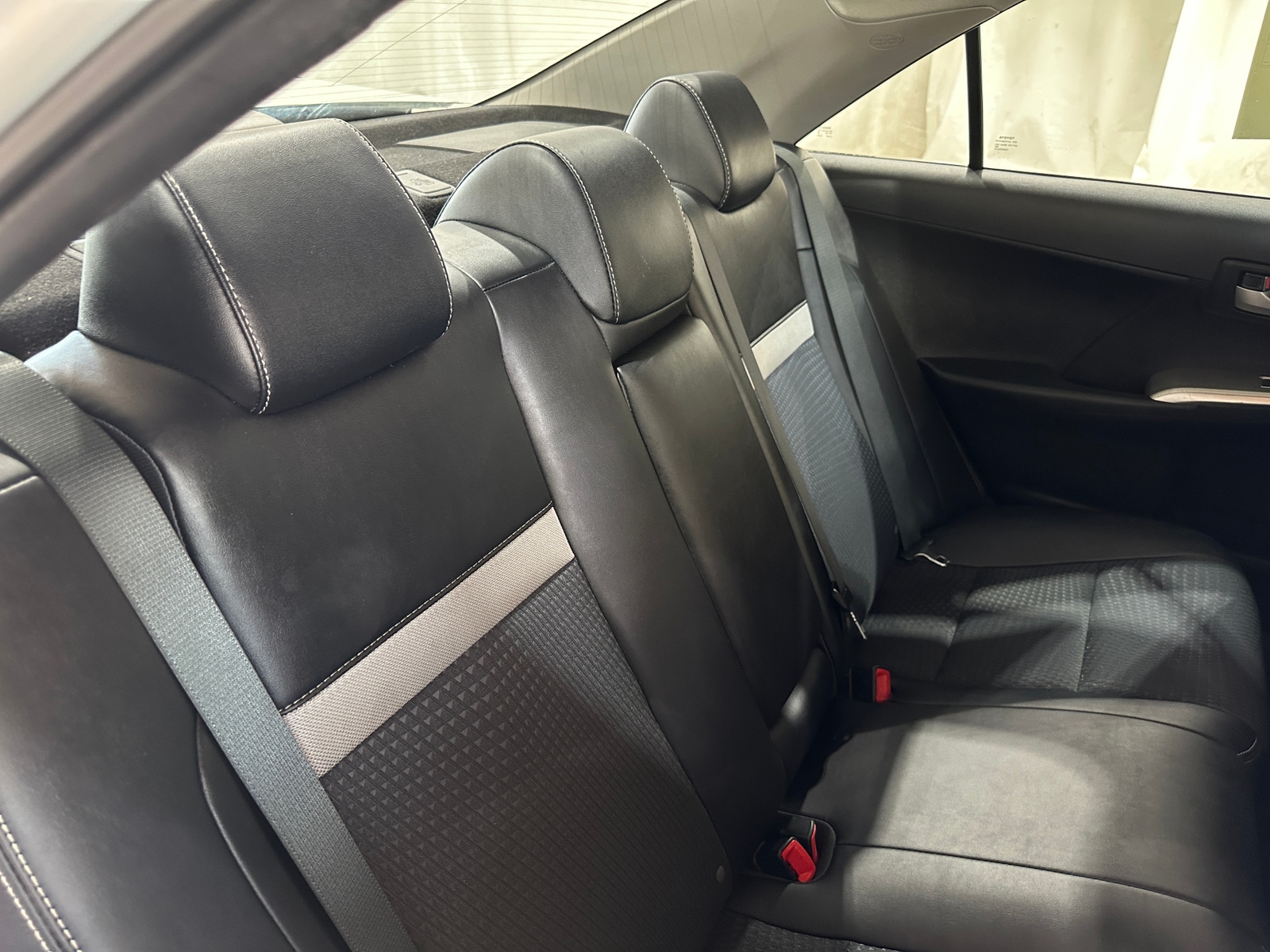 Thumbnail: 2014 Toyota Camry - 6