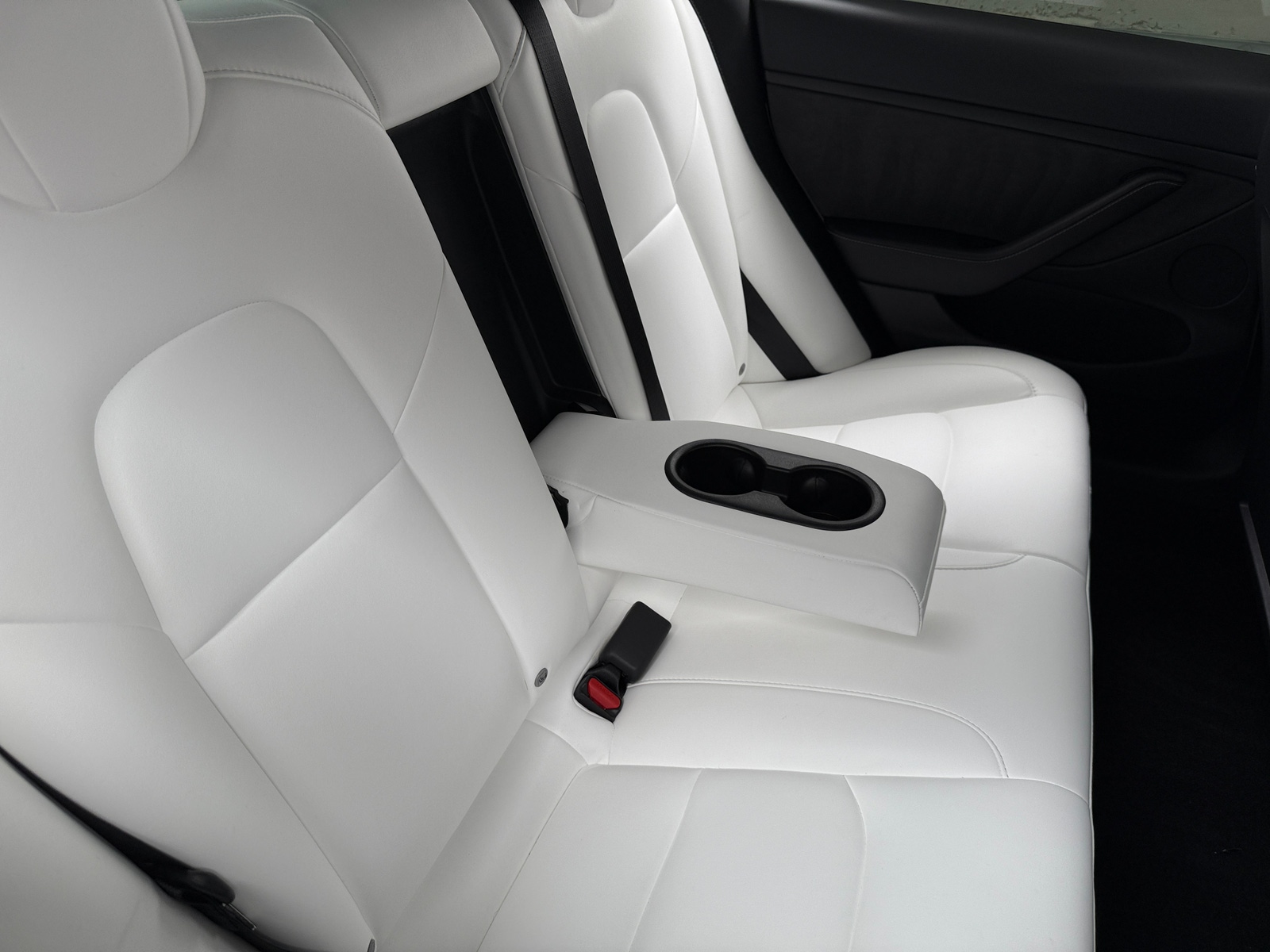 Thumbnail: 2022 Tesla Model 3 - 5