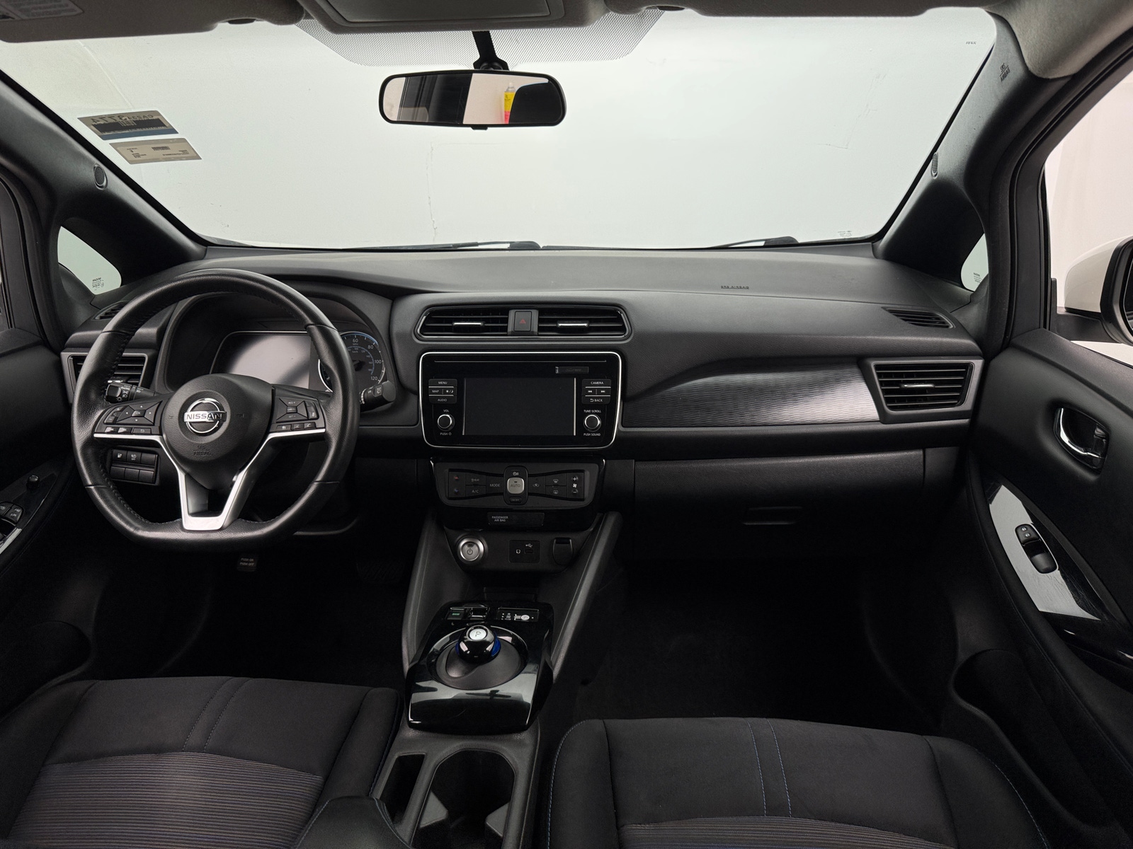 Thumbnail: 2019 Nissan Leaf - 3