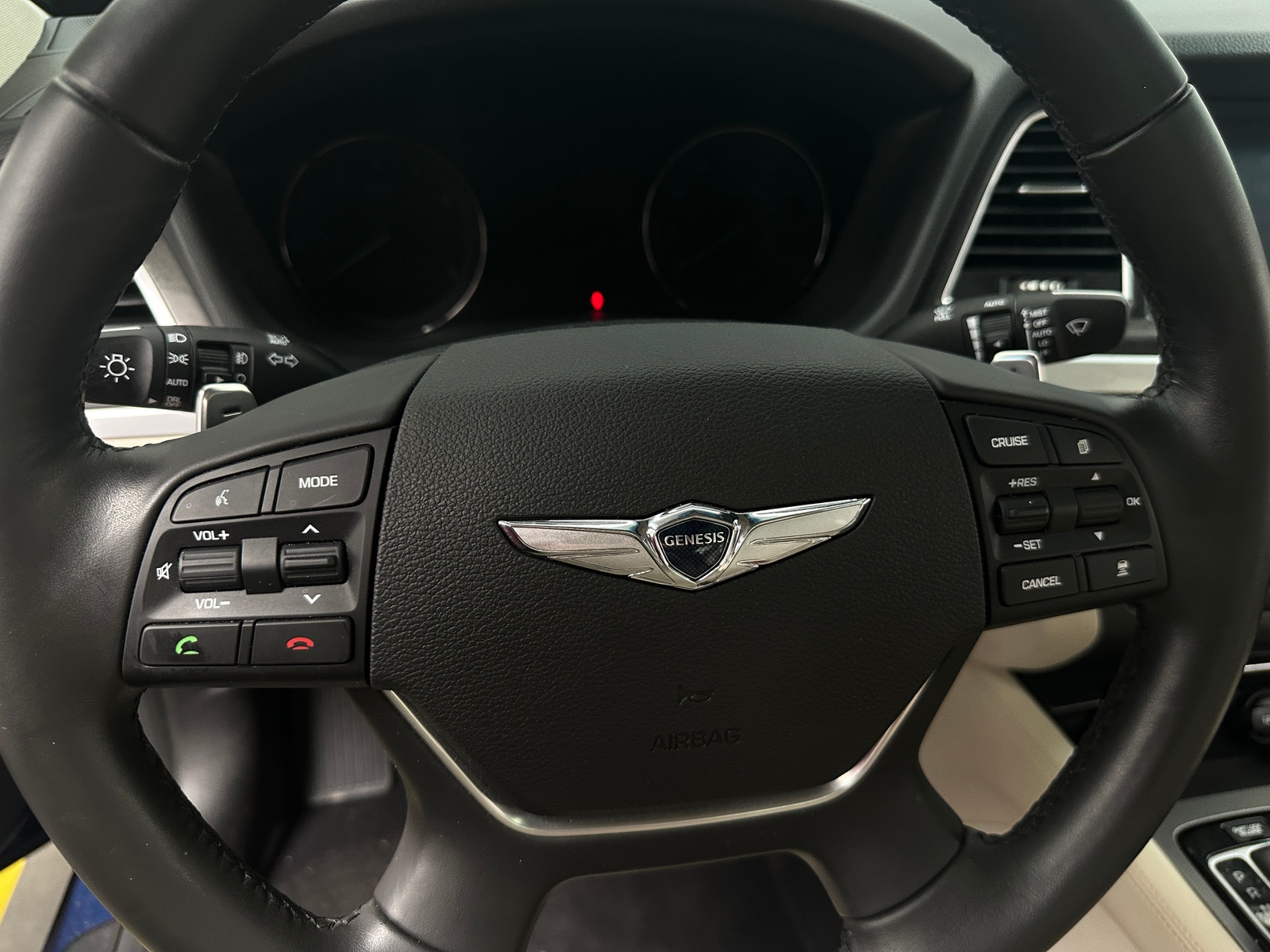 Thumbnail: 2017 Genesis G80 - 4