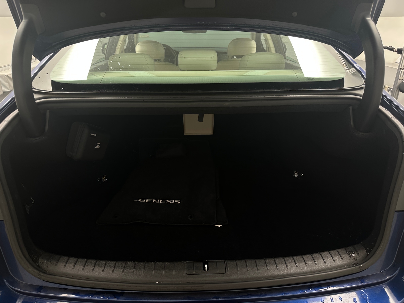 Thumbnail: 2017 Genesis G80 - 6