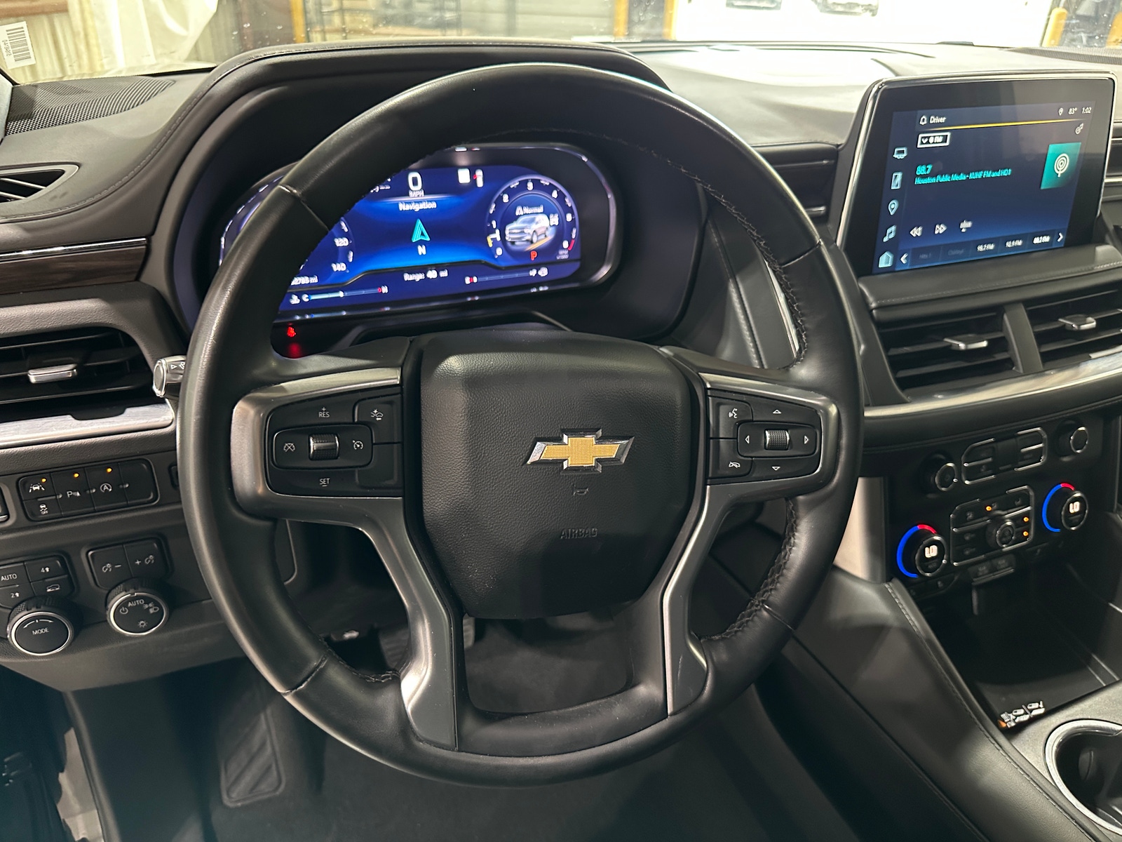 Thumbnail: 2023 Chevrolet Tahoe - 4