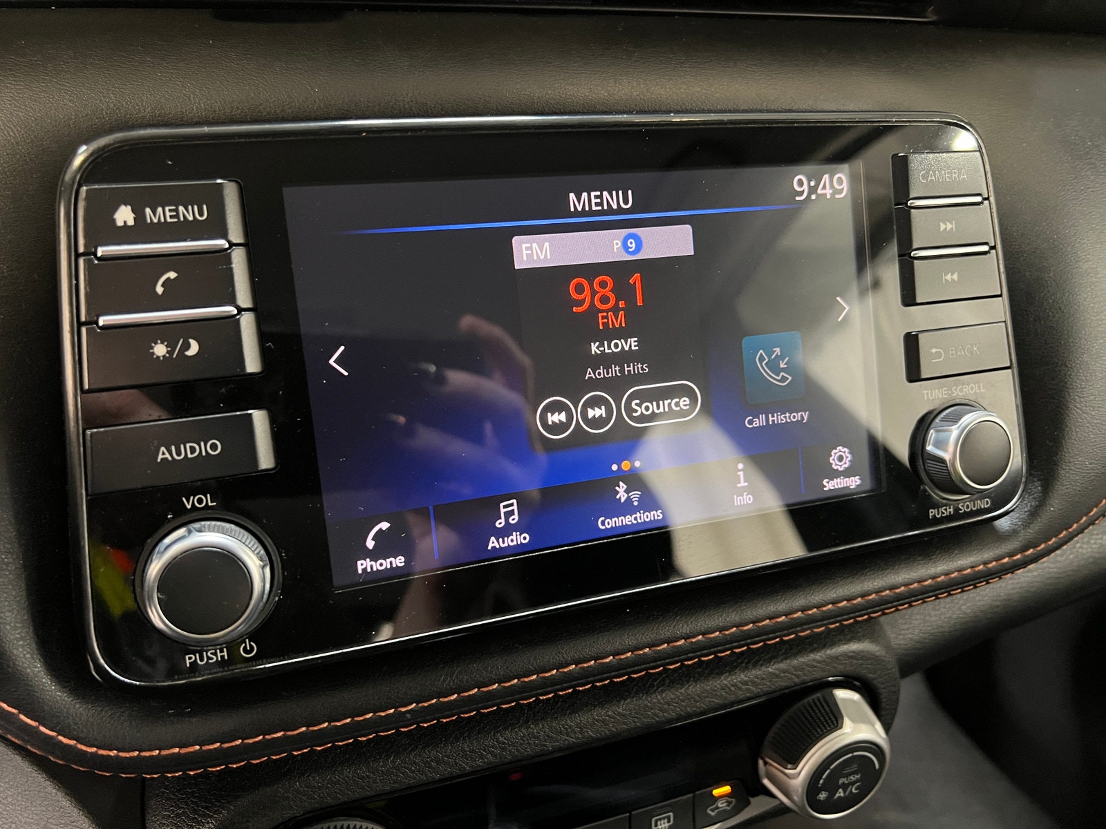 Thumbnail: 2019 Nissan Kicks - 4