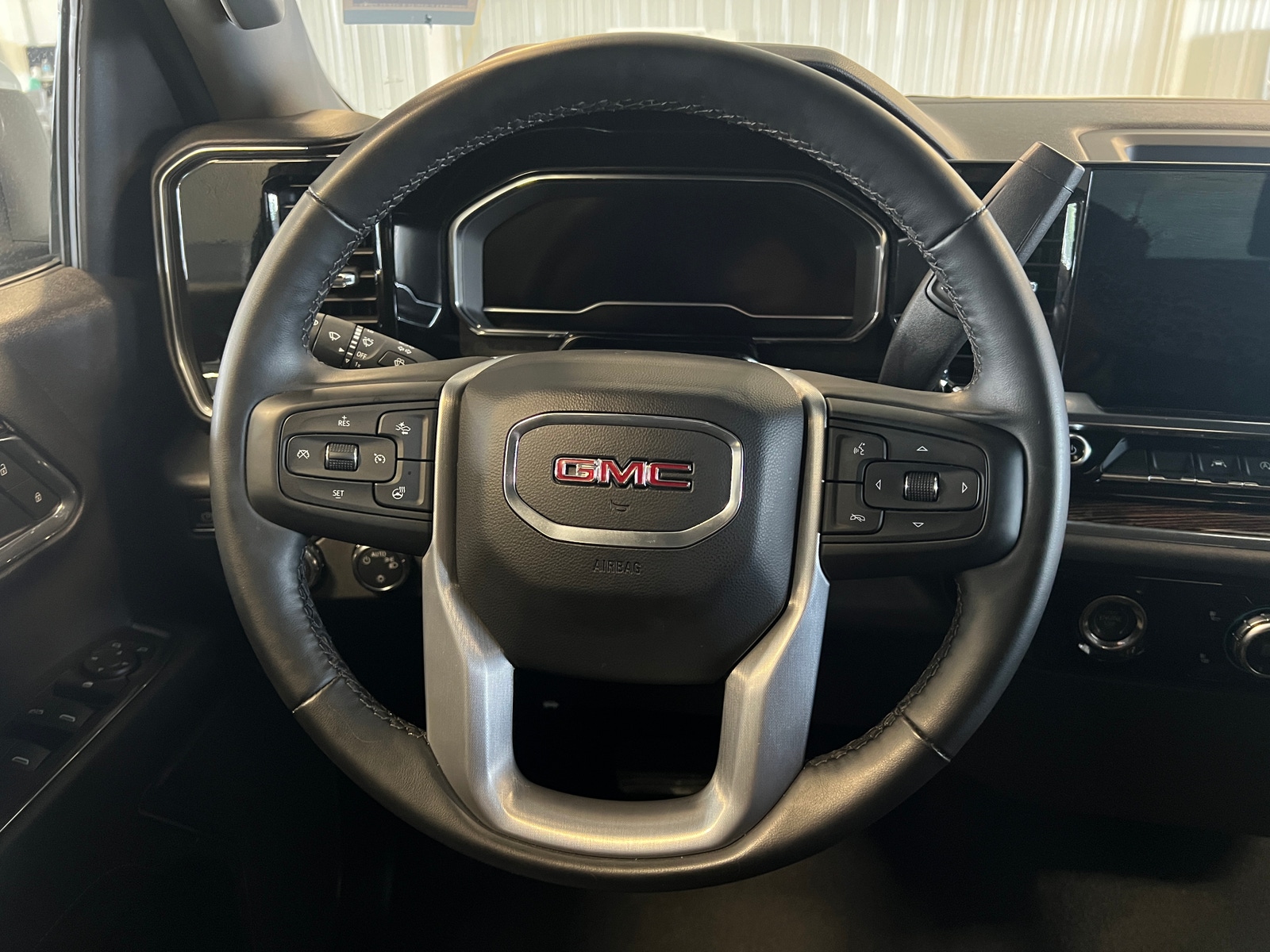 Thumbnail: 2024 GMC Sierra 1500 - 5
