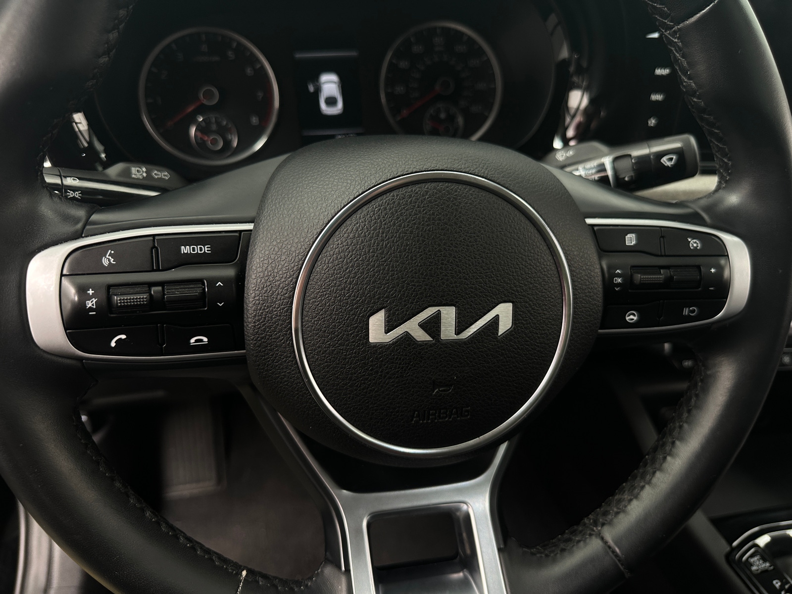 Thumbnail: 2023 Kia K5 - 4