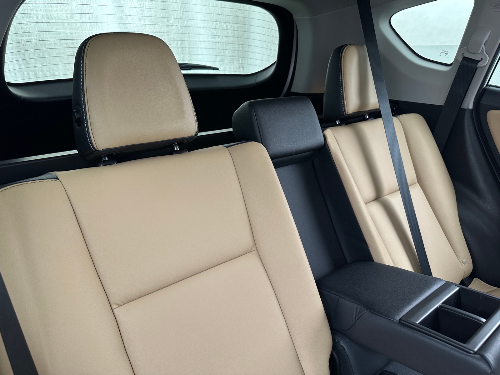 Thumbnail: 2017 Toyota RAV4 - 5