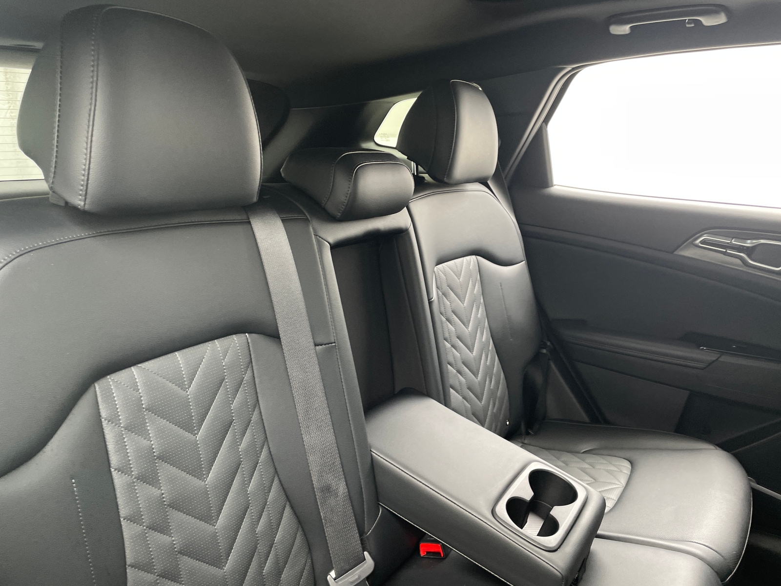 Thumbnail: 2023 Kia Sportage - 5