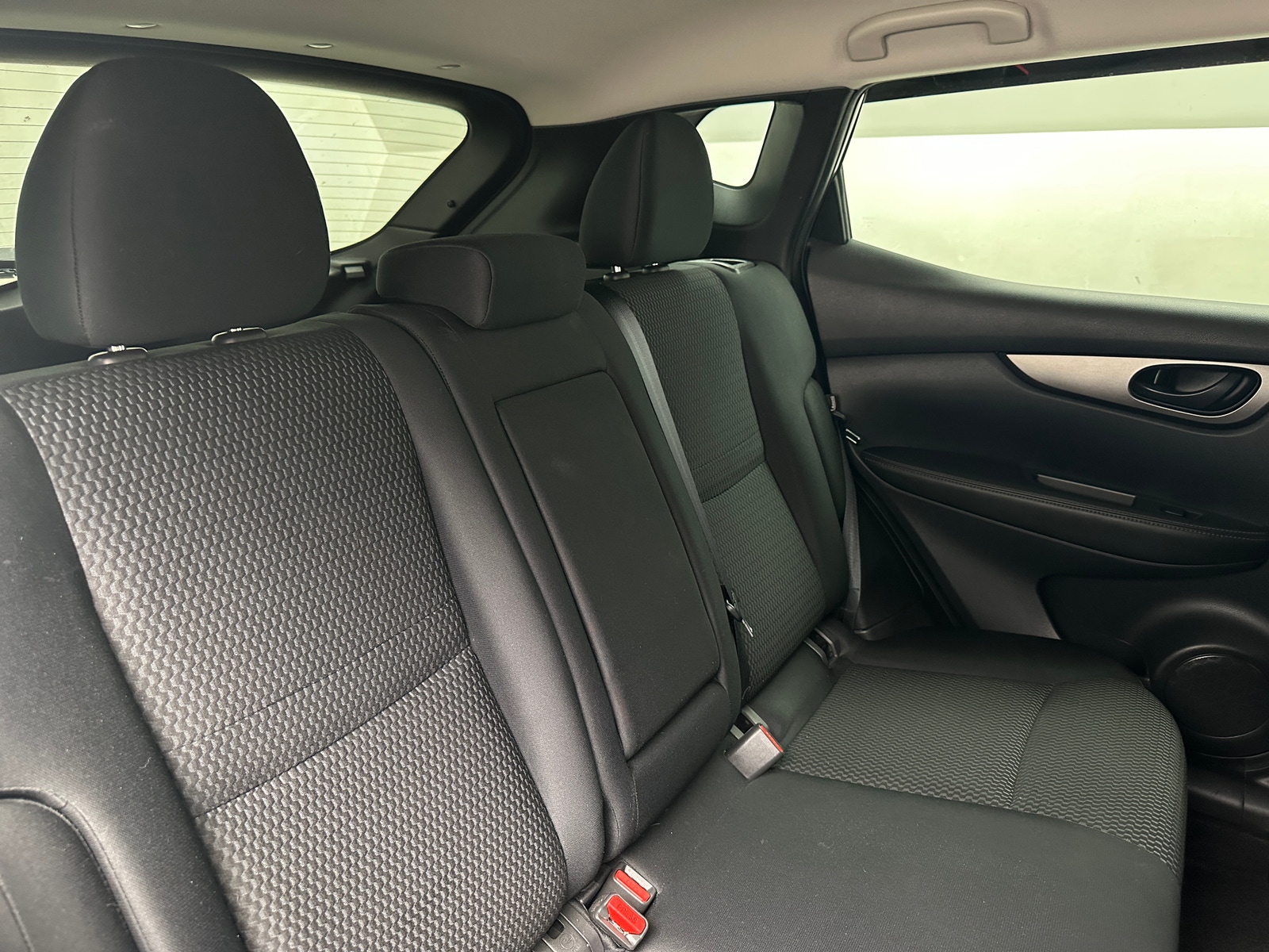 Thumbnail: 2021 Nissan Rogue Sport - 6