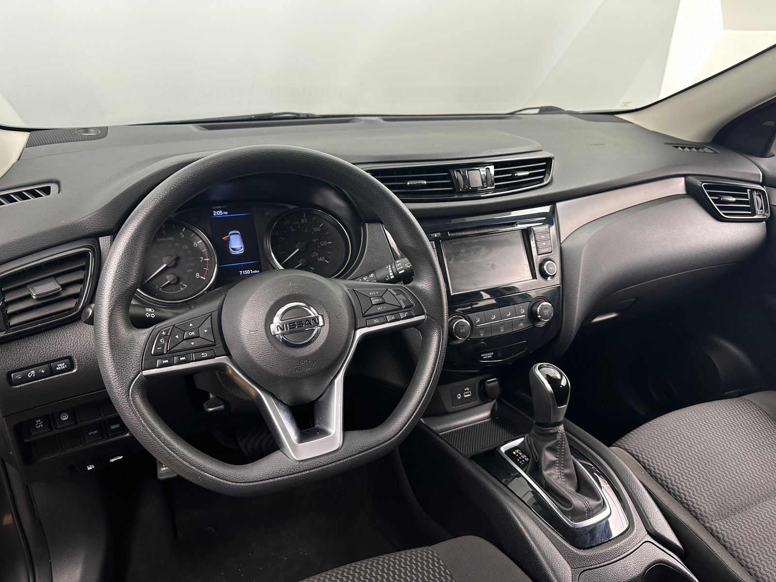 Thumbnail: 2021 Nissan Rogue Sport - 3