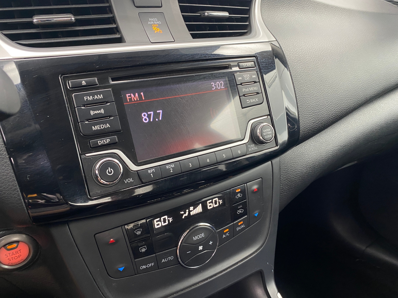 Thumbnail: 2018 Nissan Sentra - 4