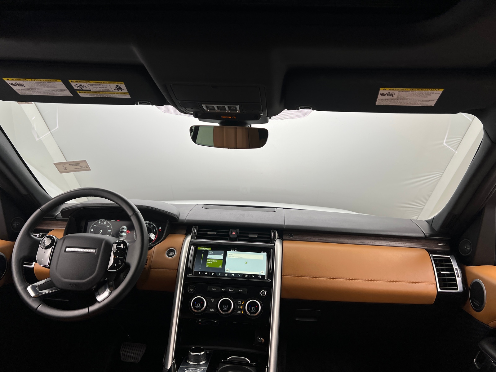 Thumbnail: 2020 Land Rover Discovery - 2