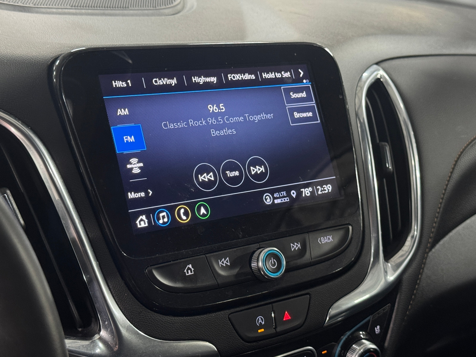 Thumbnail: 2023 Chevrolet Equinox - 3