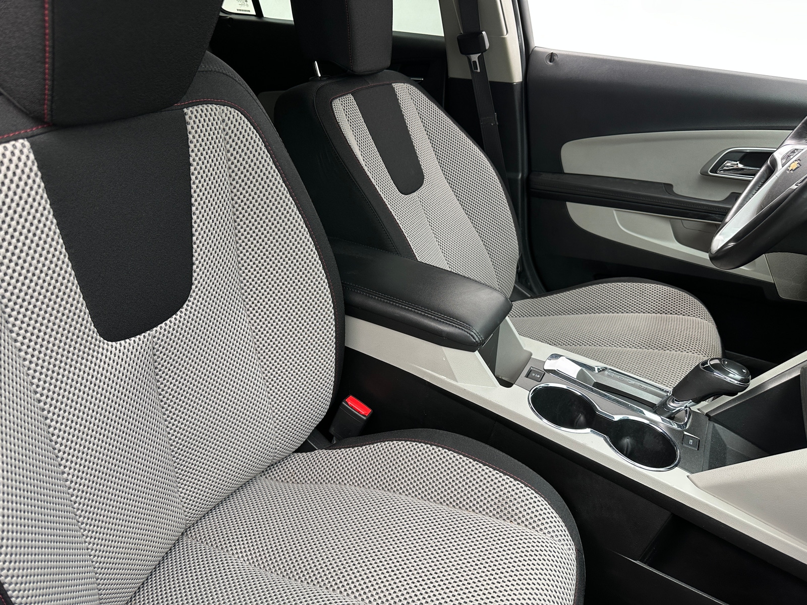 Thumbnail: 2017 Chevrolet Equinox - 2