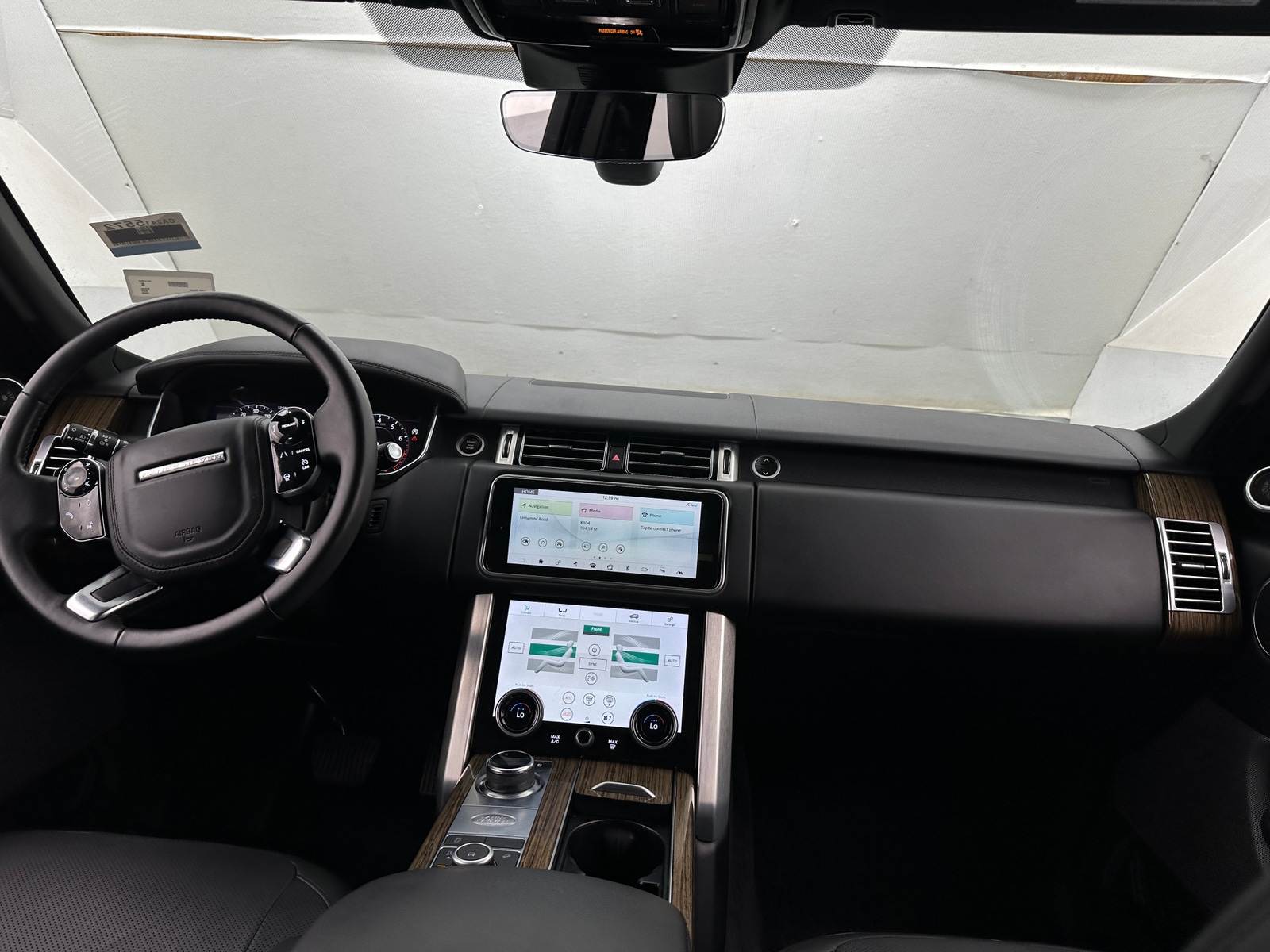 Thumbnail: 2020 Land Rover Range Rover - 2