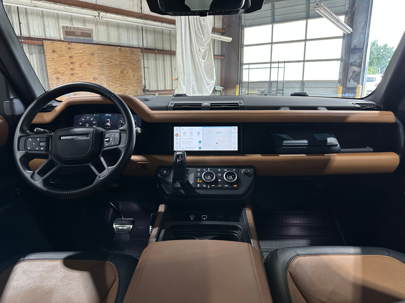 Thumbnail: 2021 Land Rover Defender - 2