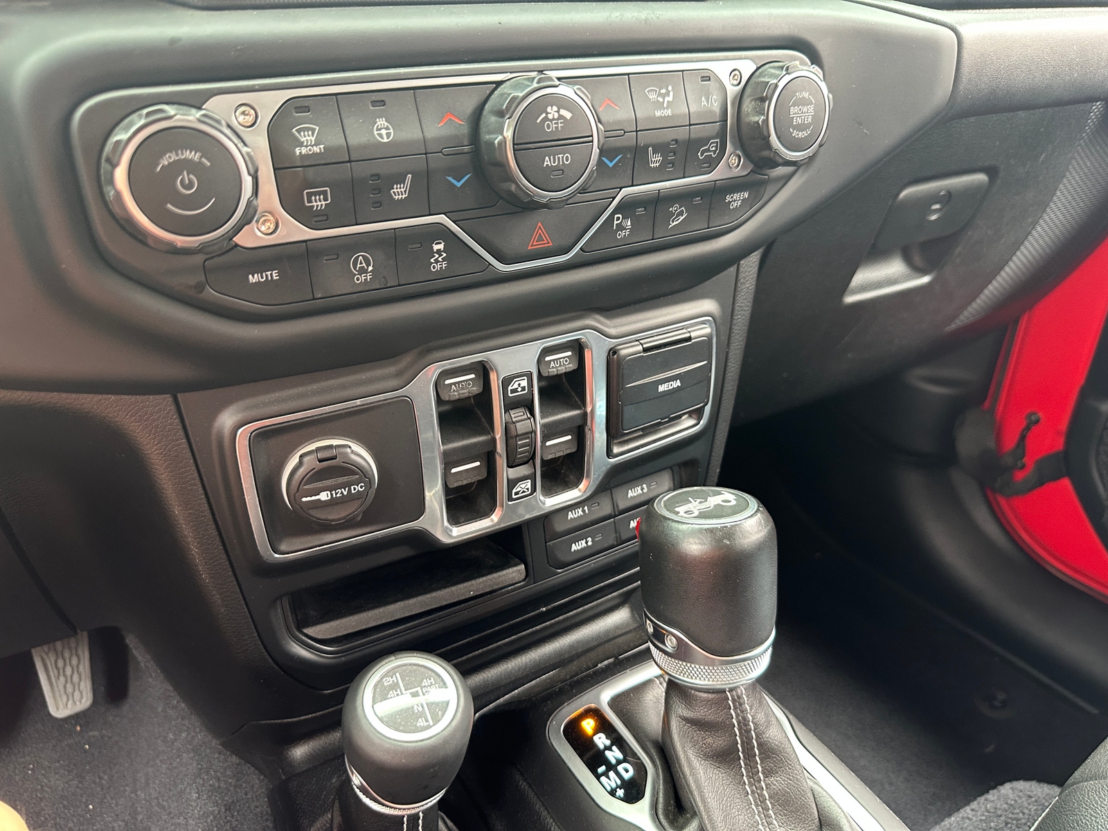 Thumbnail: 2018 Jeep Wrangler - 3