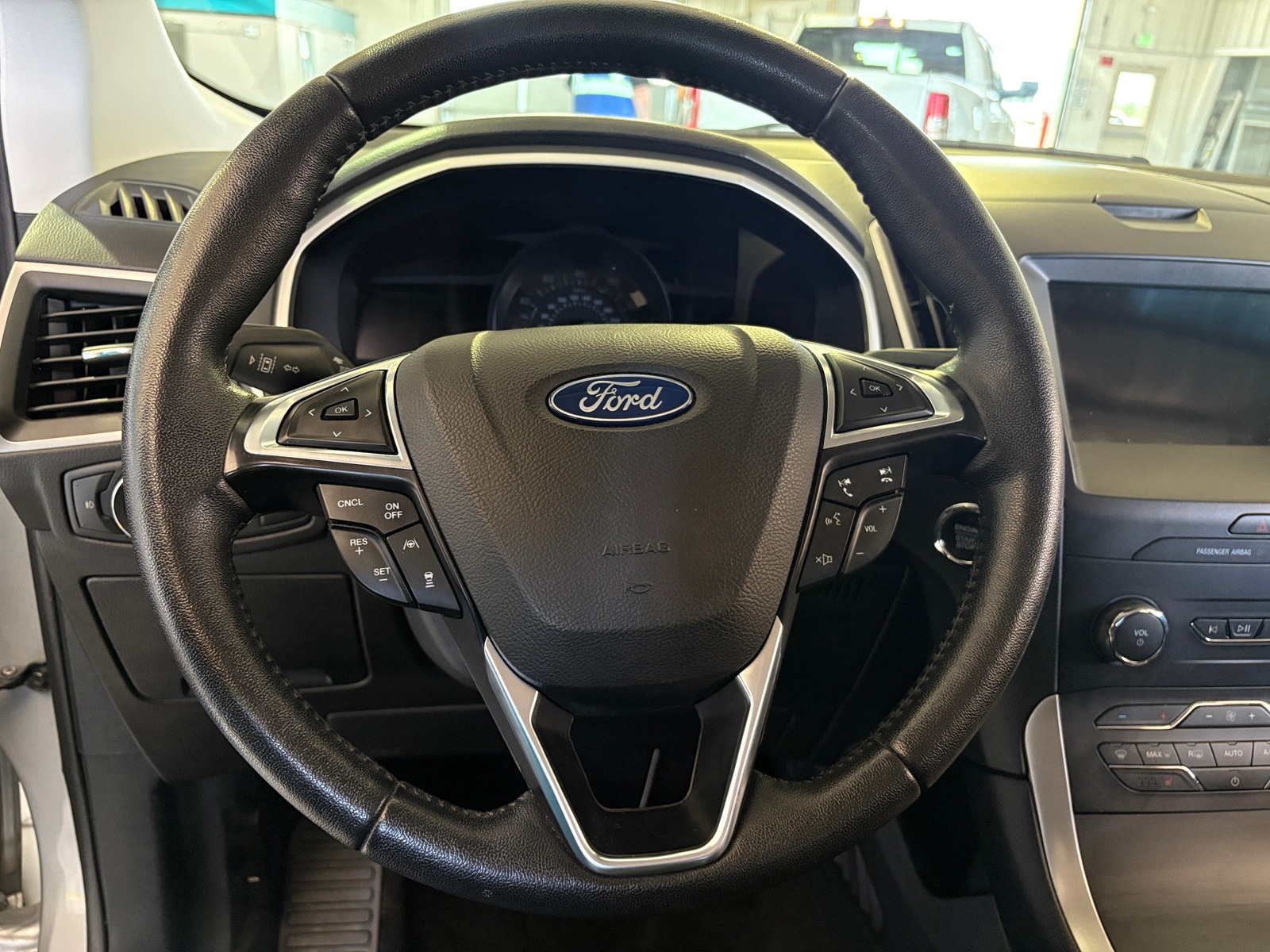 Thumbnail: 2019 Ford Edge - 5