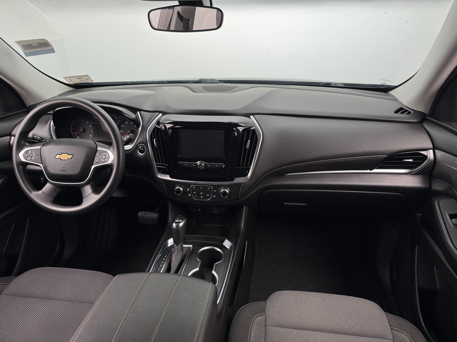 Thumbnail: 2019 Chevrolet Traverse - 3
