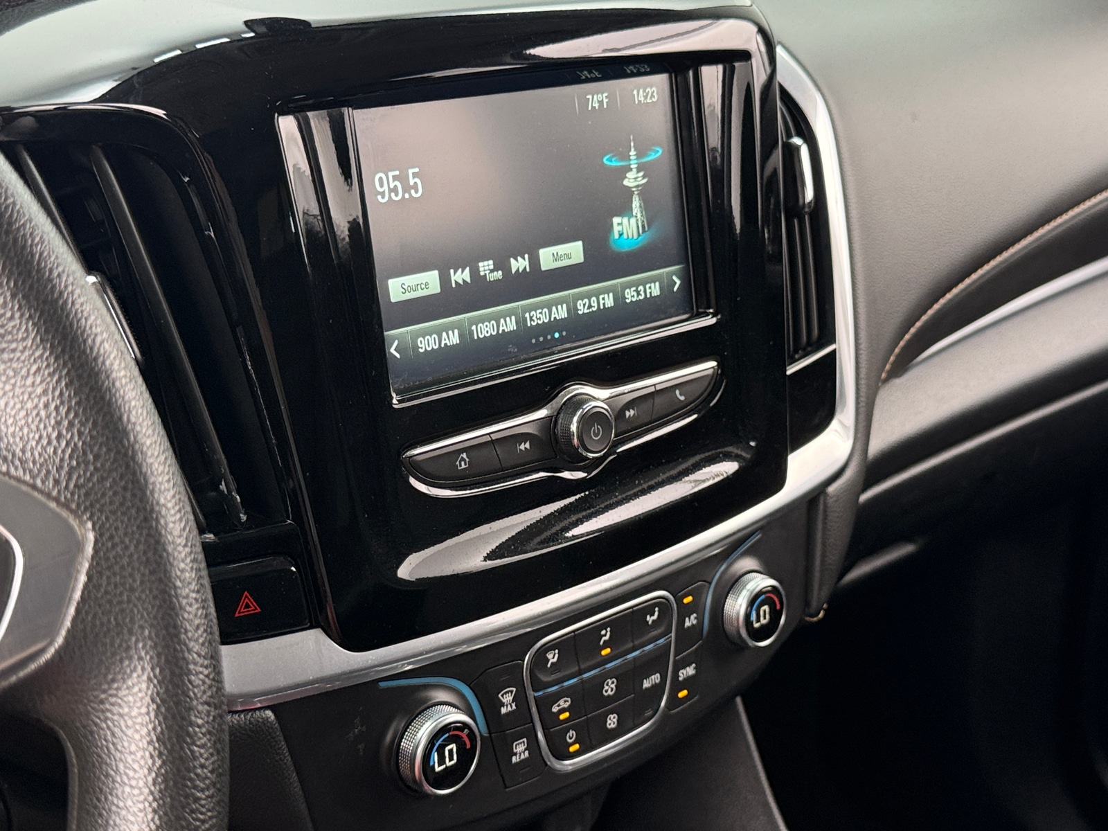 Thumbnail: 2019 Chevrolet Traverse - 4
