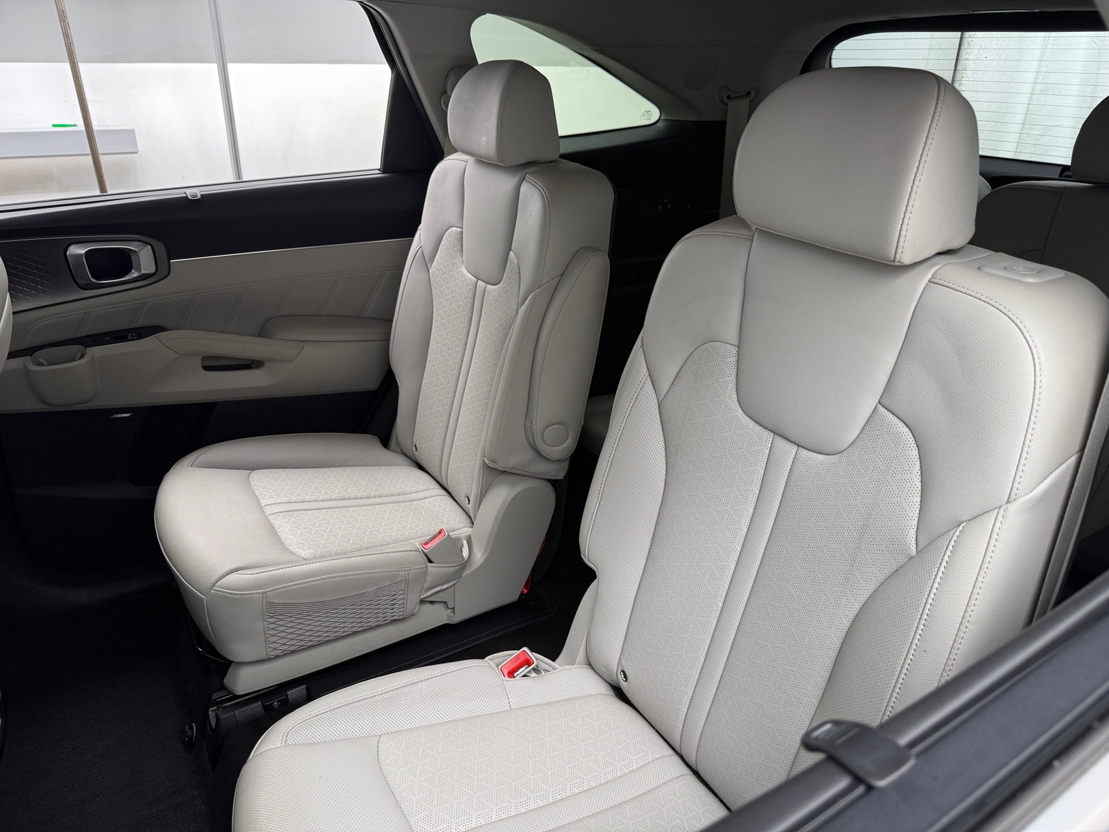 Thumbnail: 2023 Kia Sorento - 5