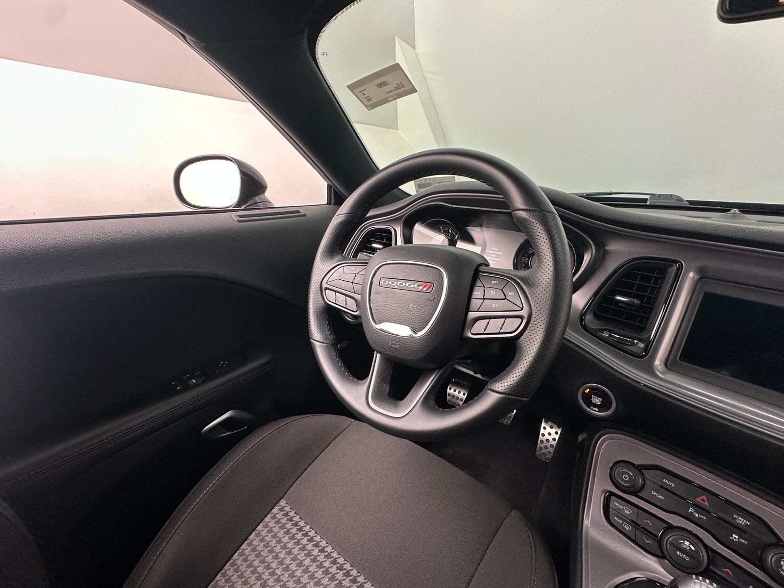 Thumbnail: 2023 Dodge Challenger - 4