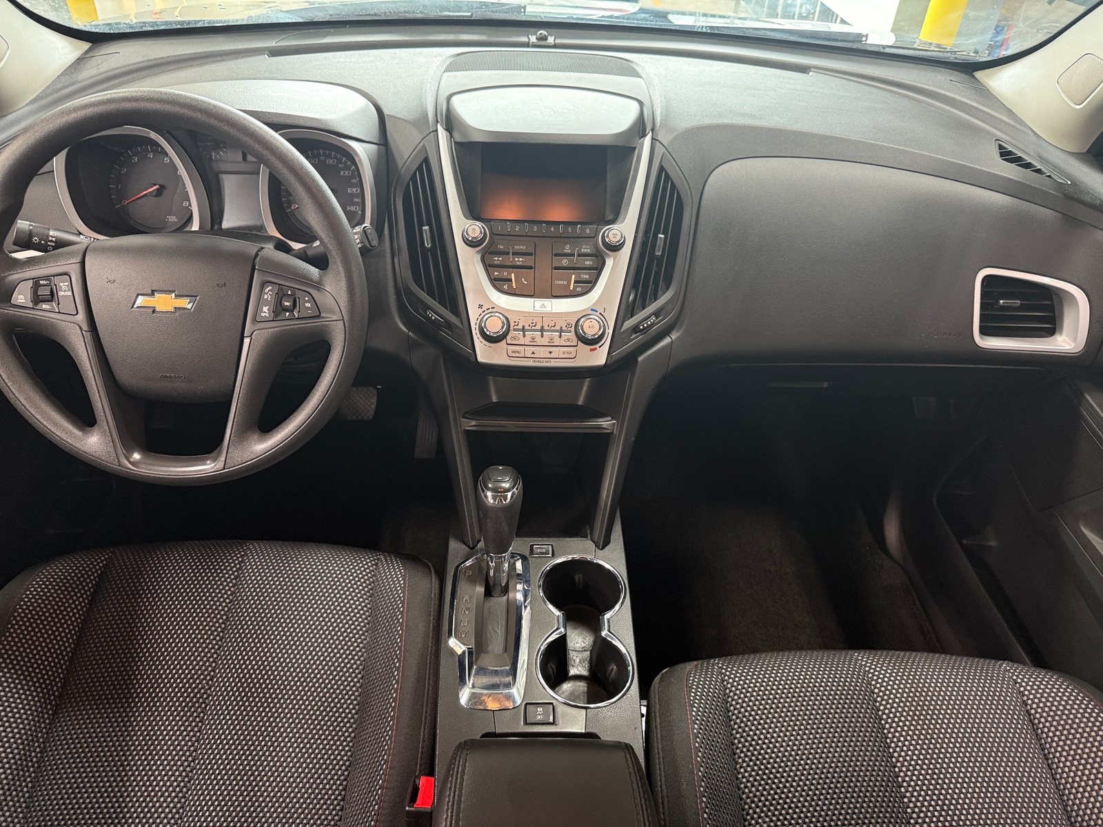 Thumbnail: 2017 Chevrolet Equinox - 3