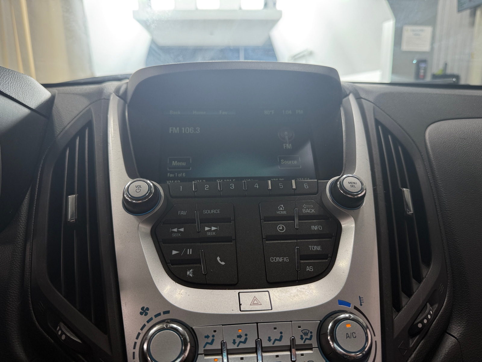 Thumbnail: 2017 Chevrolet Equinox - 4