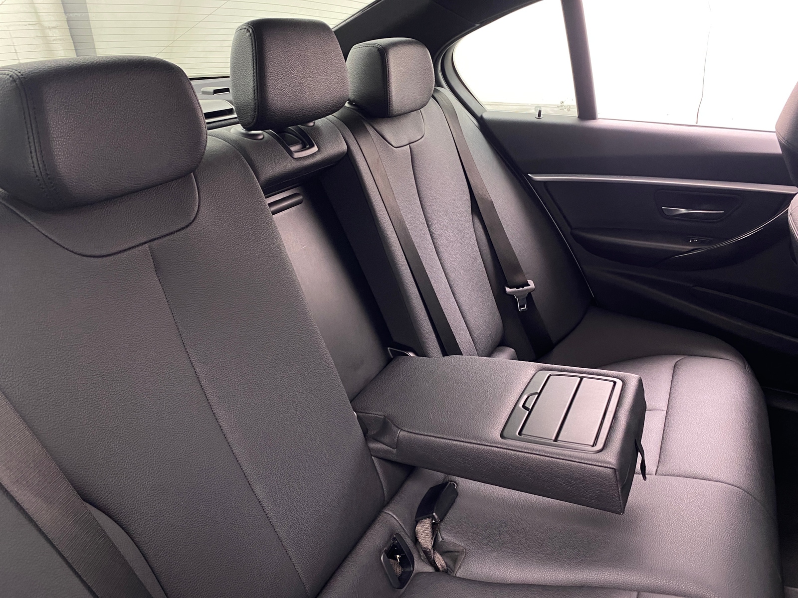 Thumbnail: 2018 BMW 3 Series - 5