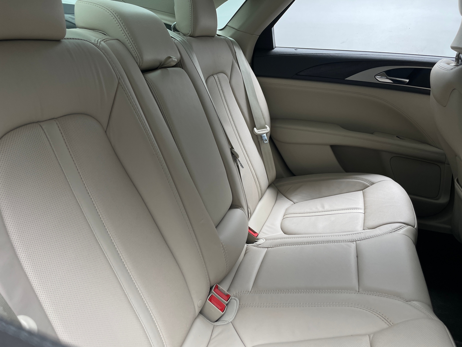 Thumbnail: 2017 Lincoln MKZ - 5