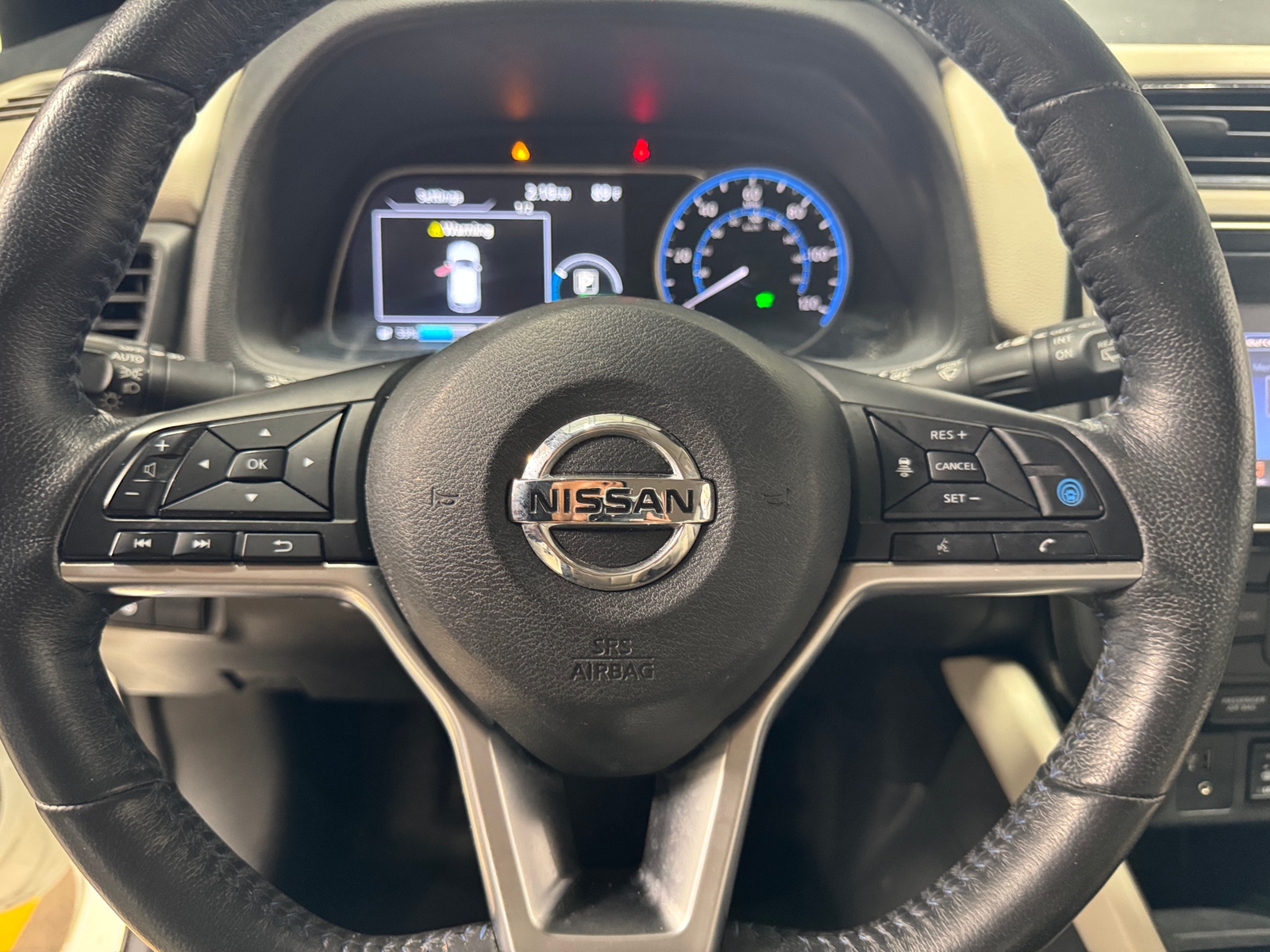 Thumbnail: 2019 Nissan Leaf - 4