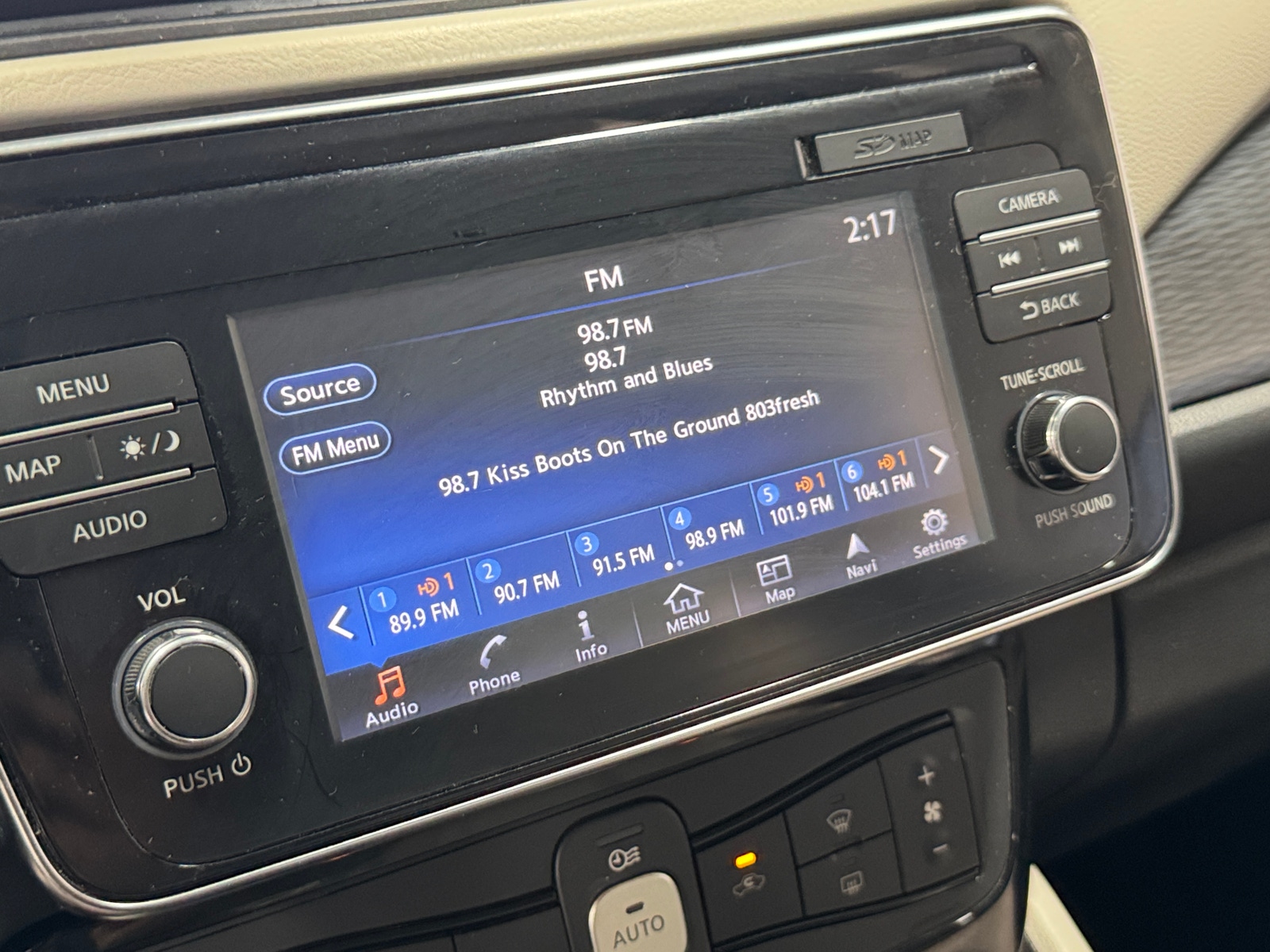 Thumbnail: 2019 Nissan Leaf - 3