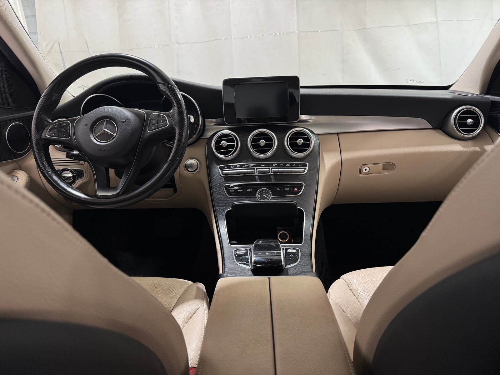 Thumbnail: 2016 Mercedes-Benz C-Class - 2