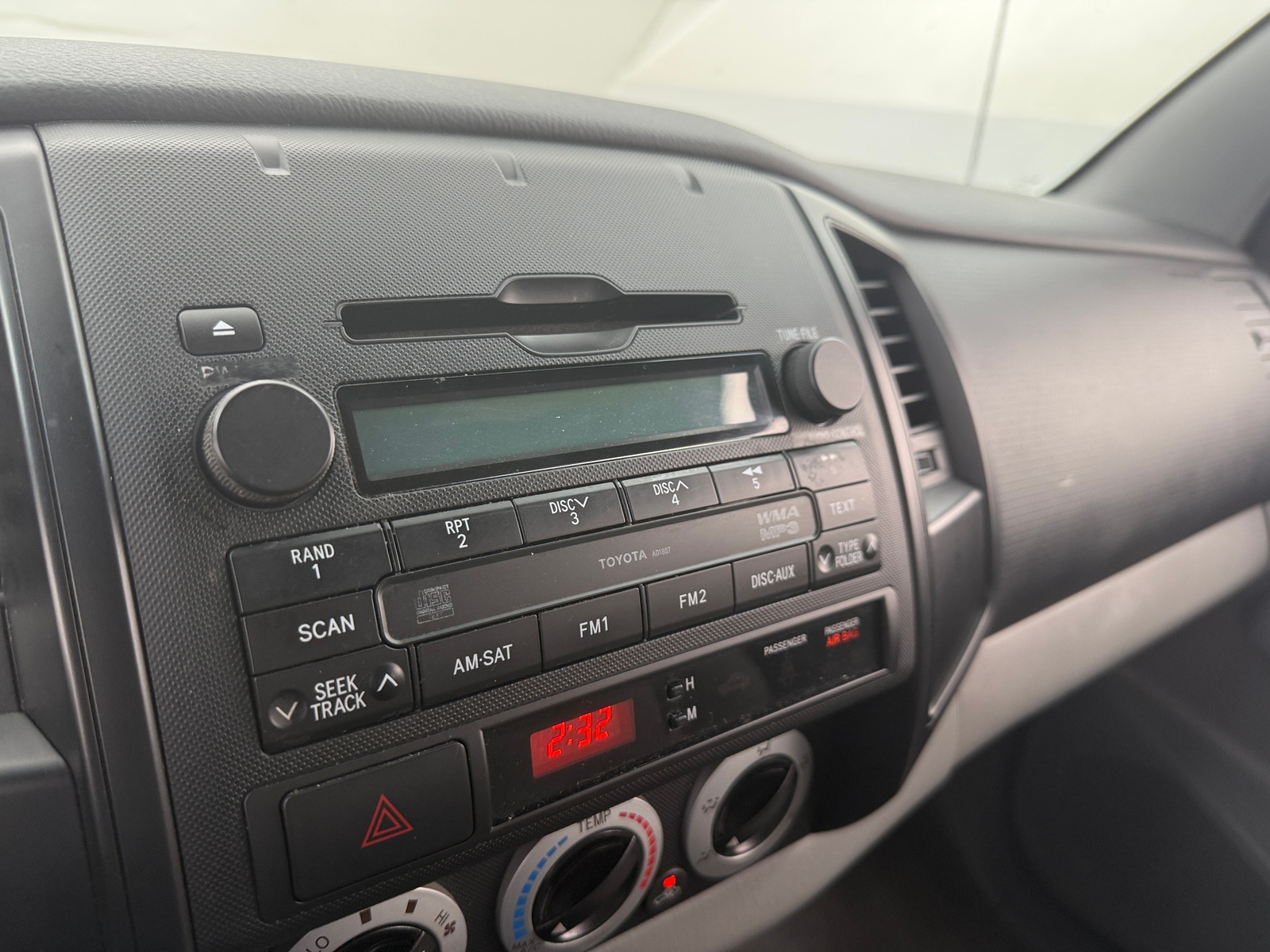Thumbnail: 2011 Toyota Tacoma - 4