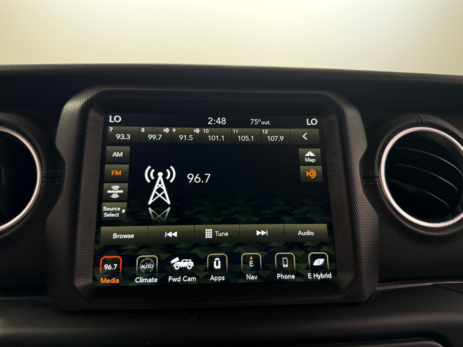 Thumbnail: 2021 Jeep Wrangler - 3