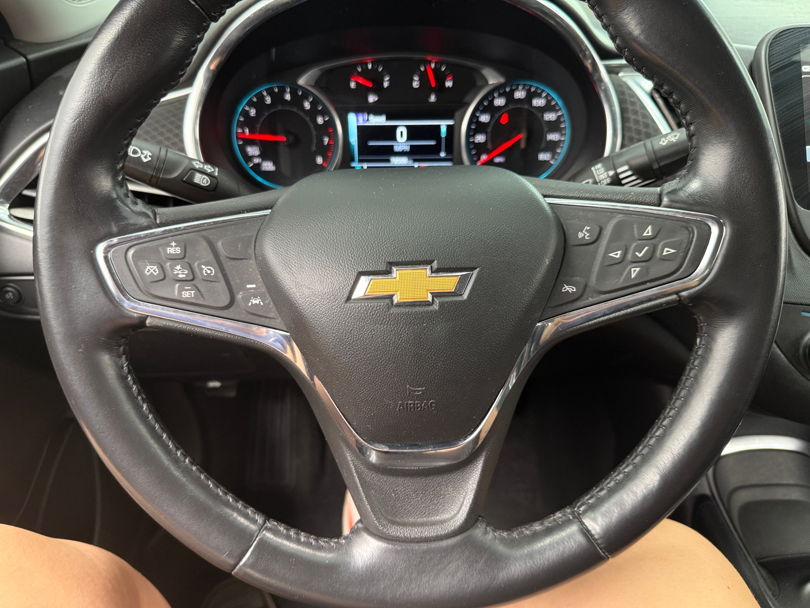 Thumbnail: 2018 Chevrolet Malibu - 5