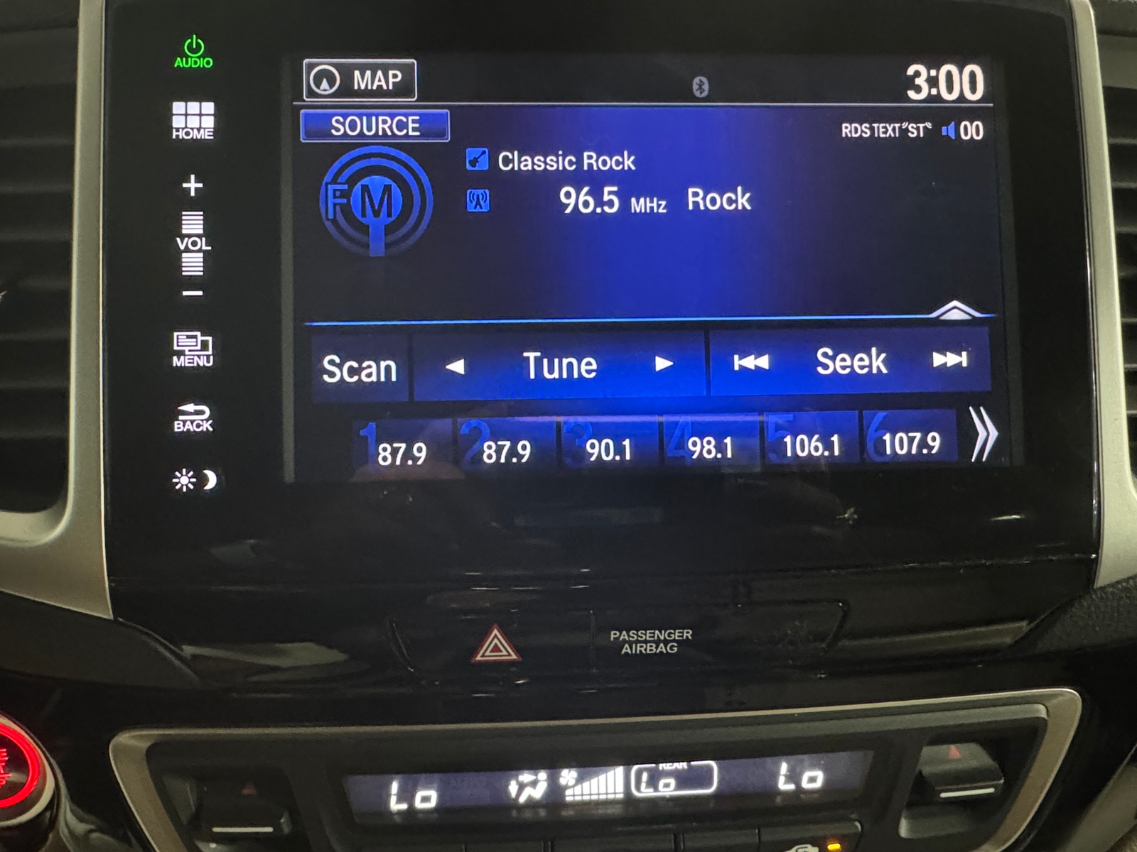 Thumbnail: 2016 Honda Pilot - 3