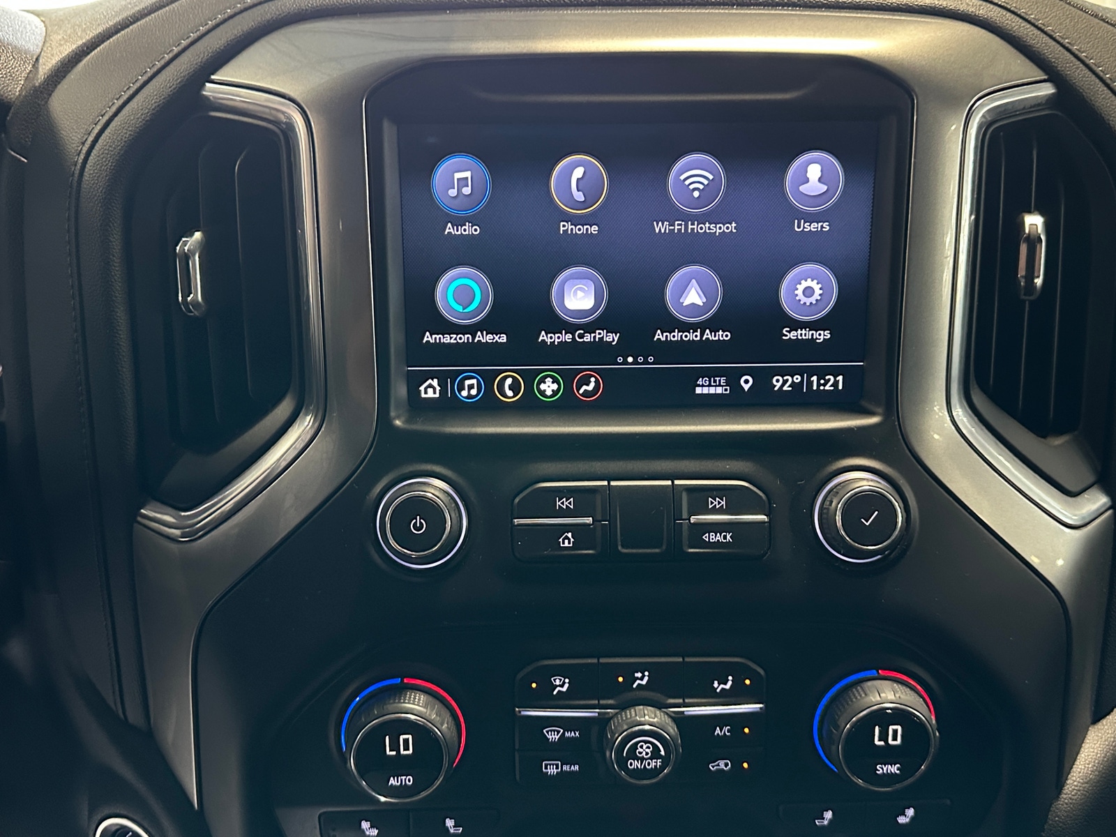 Thumbnail: 2019 Chevrolet Silverado 1500 - 3