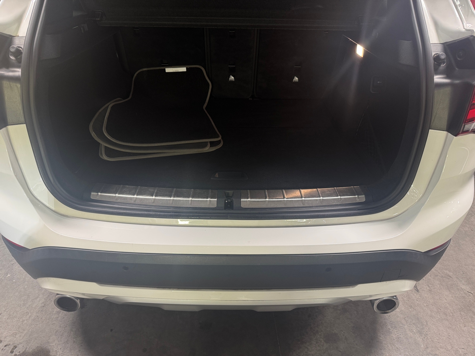 Thumbnail: 2021 BMW X1 - 6