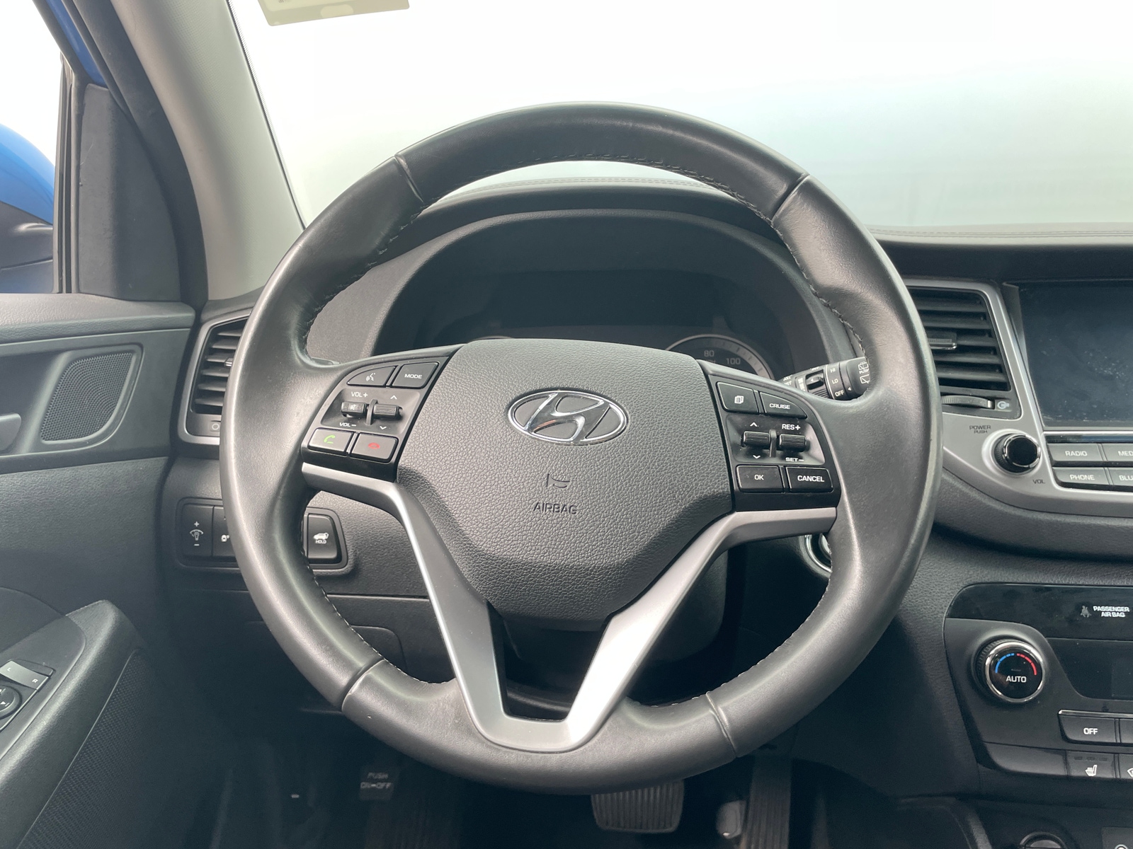 Thumbnail: 2016 Hyundai Tucson - 4