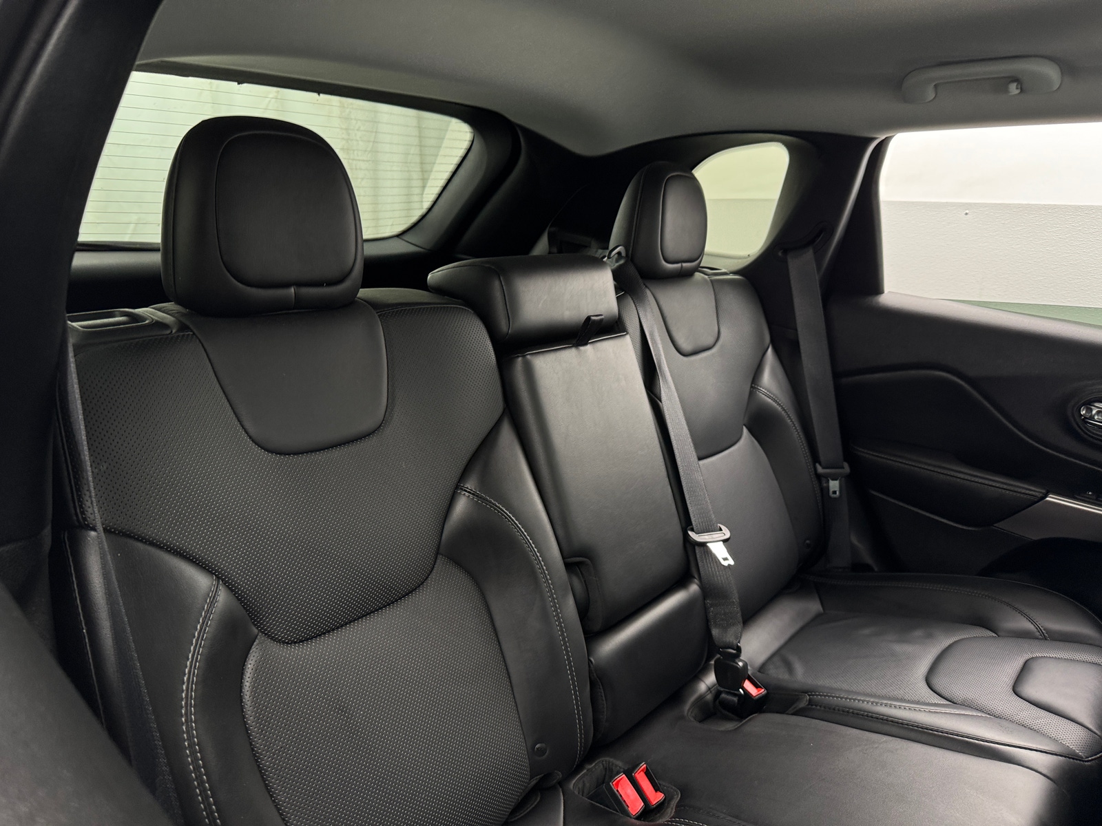 Thumbnail: 2019 Jeep Cherokee - 5