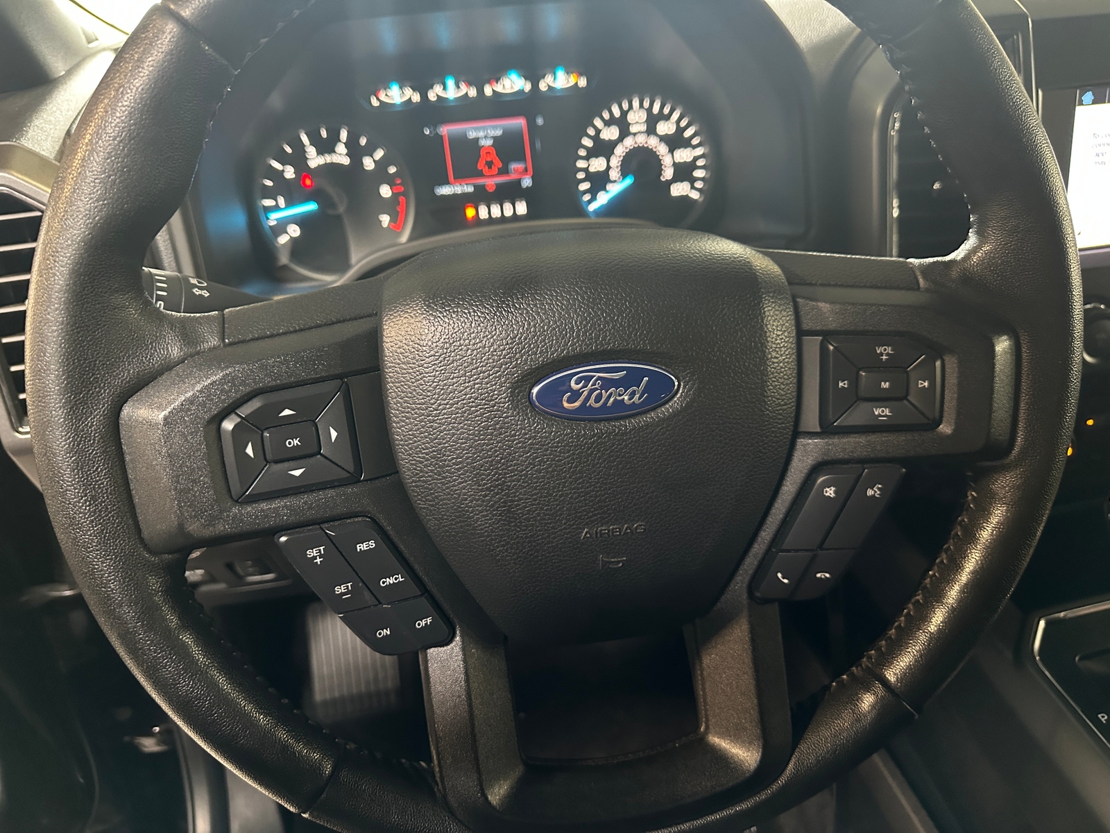 Thumbnail: 2019 Ford Econoline - 4