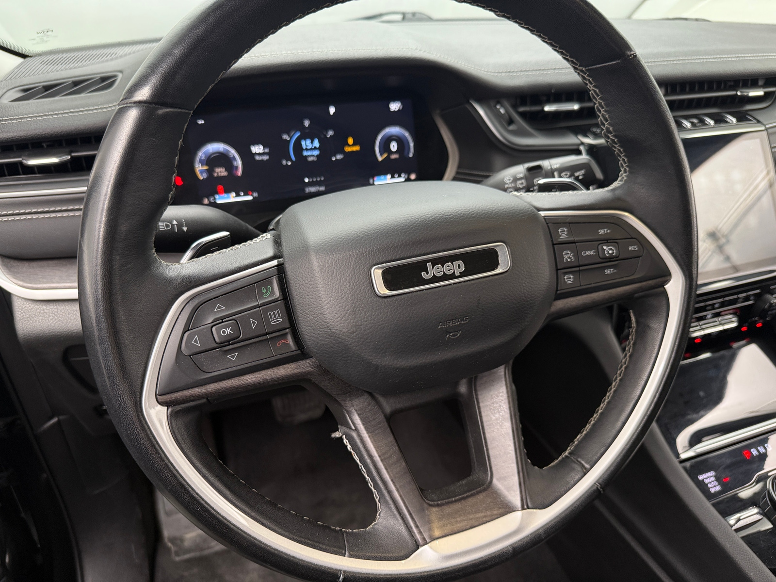Thumbnail: 2022 Jeep Grand Cherokee L - 4