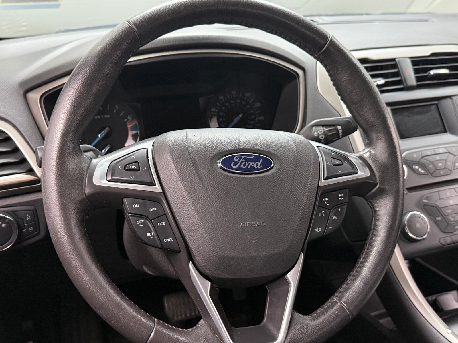 Thumbnail: 2015 Ford Fusion - 4