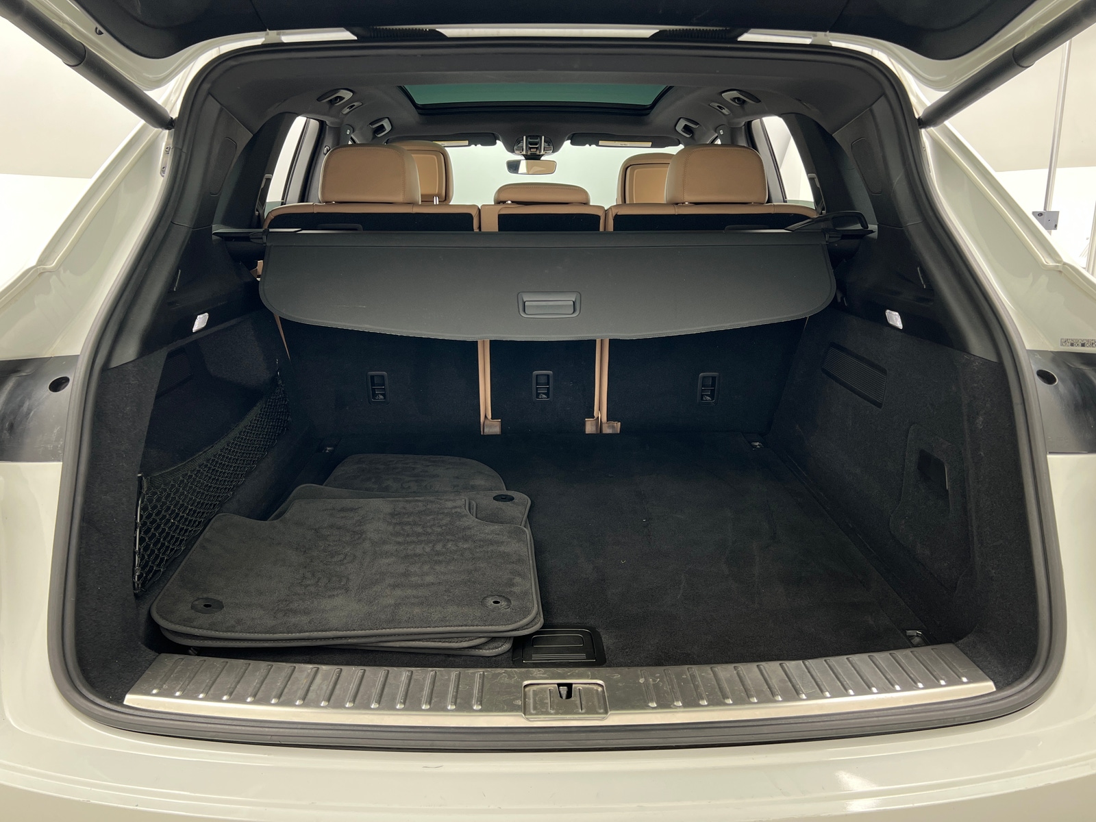 Thumbnail: 2019 Porsche Cayenne - 6