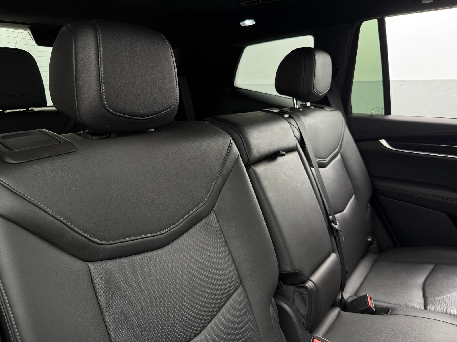 Thumbnail: 2023 Cadillac XT6 - 5